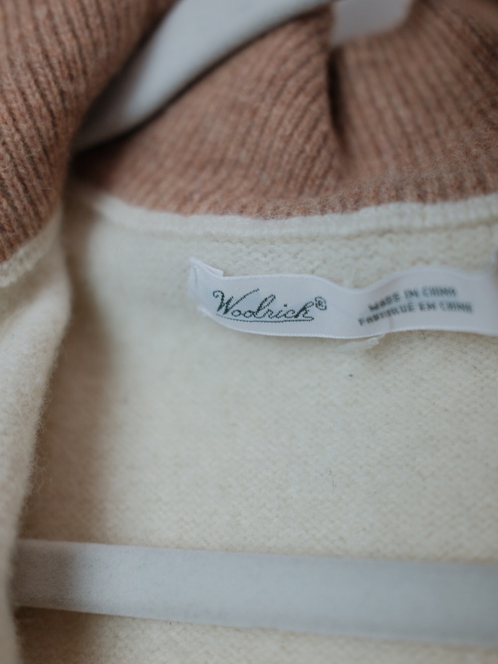 Woolrich Women’s Full Zip Holiday Beige Lambs Wool Cardigan Sweater Vest Medium - Picture 2 of 4